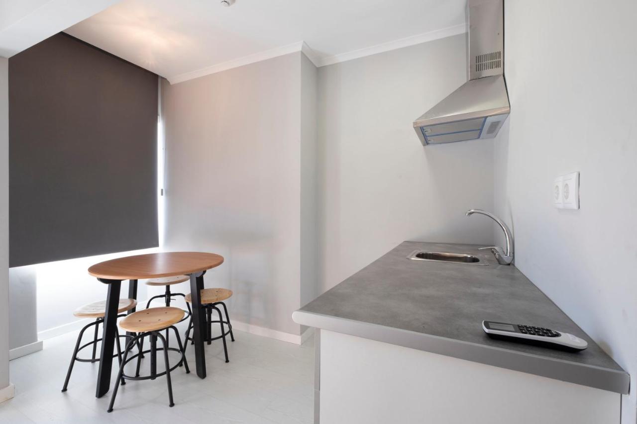 Bus Station Suites & Studios Coimbra Exterior foto